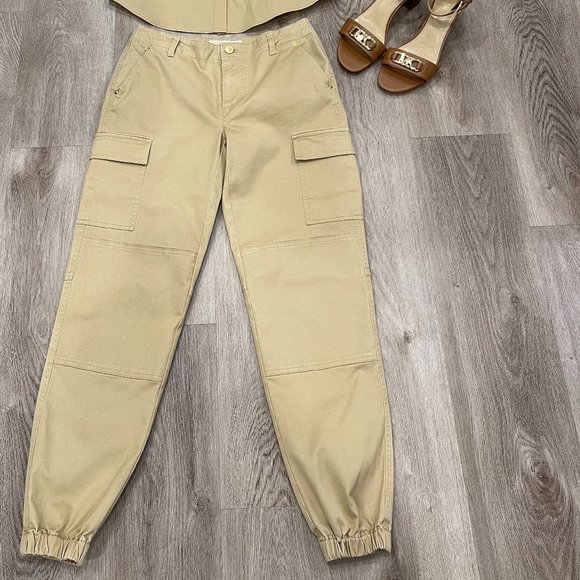 LIKE NEW - Worn 1x - MICHEAL MICHAEL KORS WASHED ORGANIC COTTON CARGOS - Picture 2 of 9